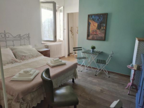 Tiny Room